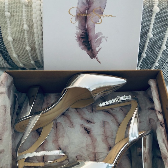 Jessica Simpson Metallic Silver Block Heels - Picture 4 of 4